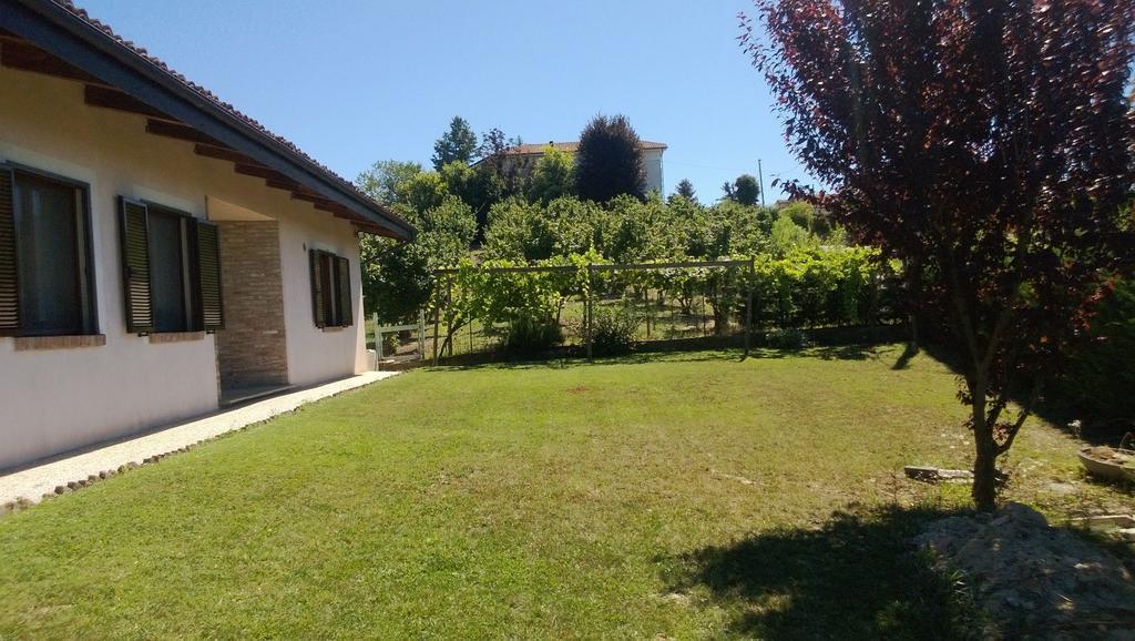 Agriturismo Bottega Di Rosanna カスタニョーレ・デッレ・ランツェ エクステリア 写真
